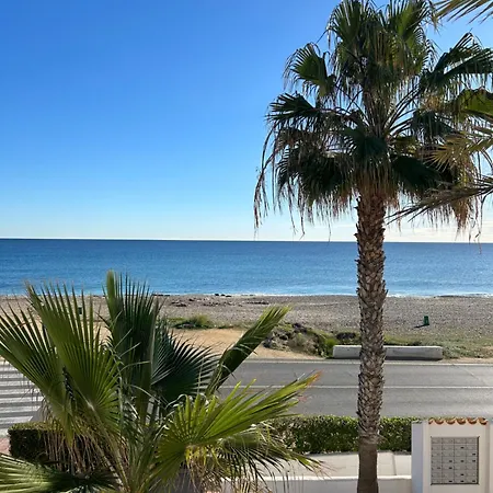 Playa Beachfront 15 Meters To Apartman *